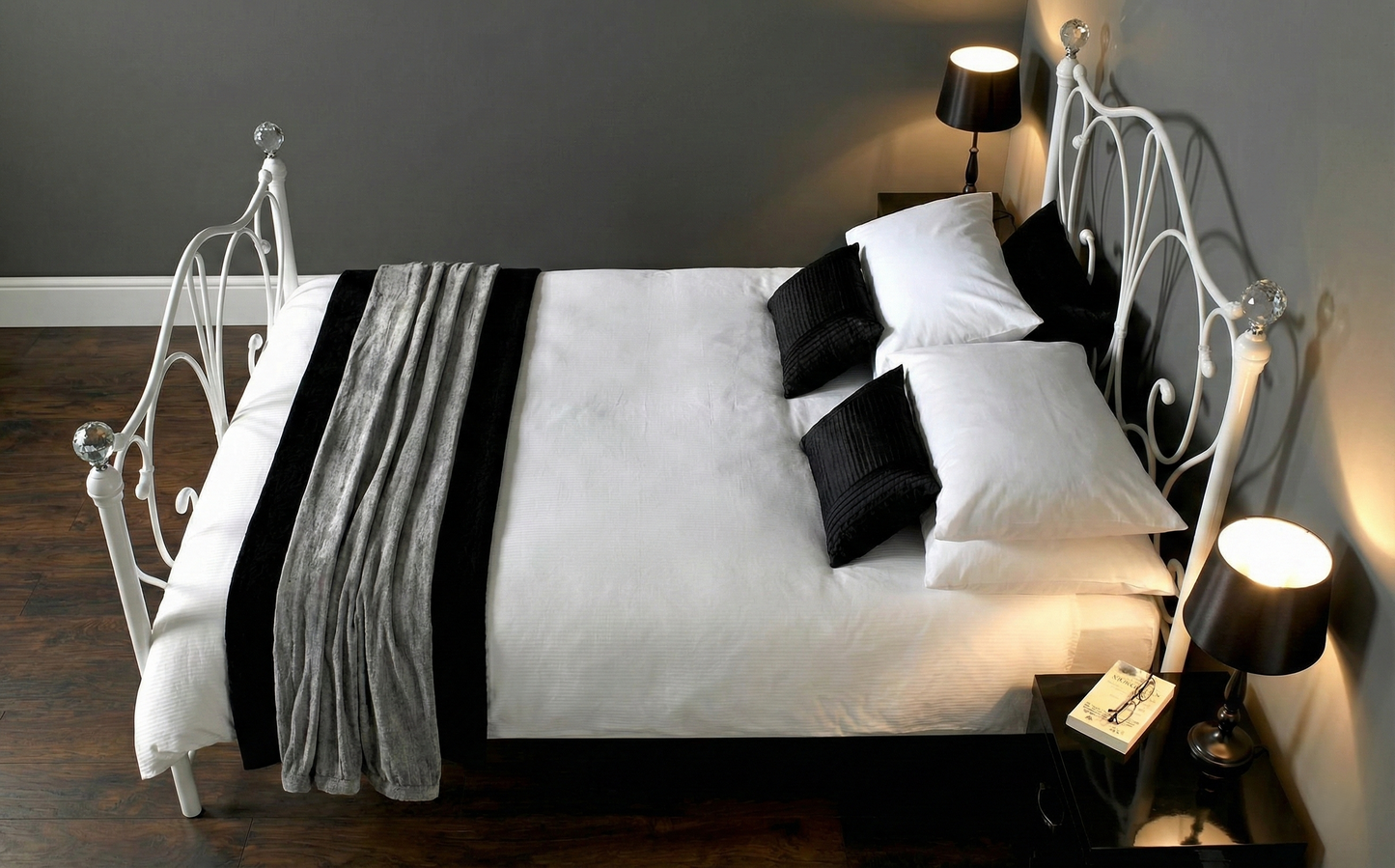 Luxury Solid Metal Bed Frame